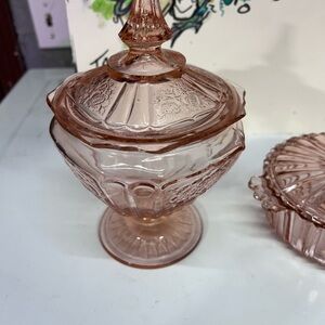 Vintage Mayfair Pattern Pink Depression glass footed candy dish.